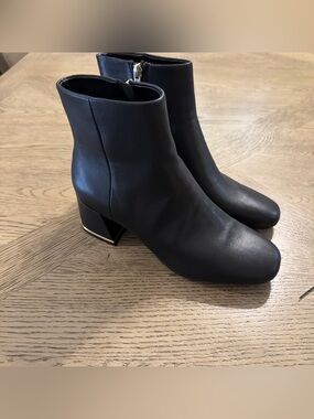 Women's Kenneth Cole New York Miranda Snip Toe Dress Booties Black Leather 8